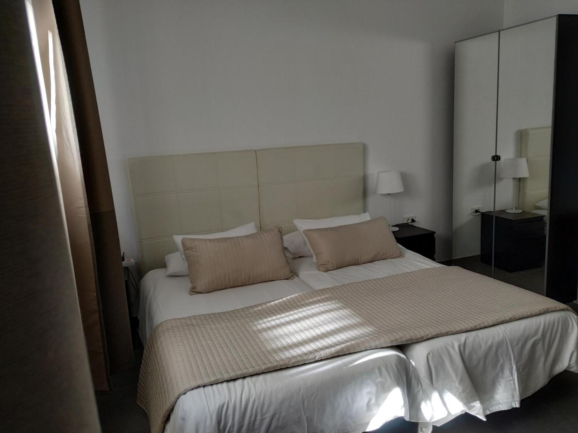 Apartamentos El Patio Los Llanos De Aridane Kültér fotó