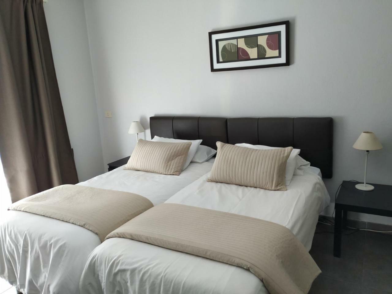 Apartamentos El Patio Los Llanos De Aridane Kültér fotó